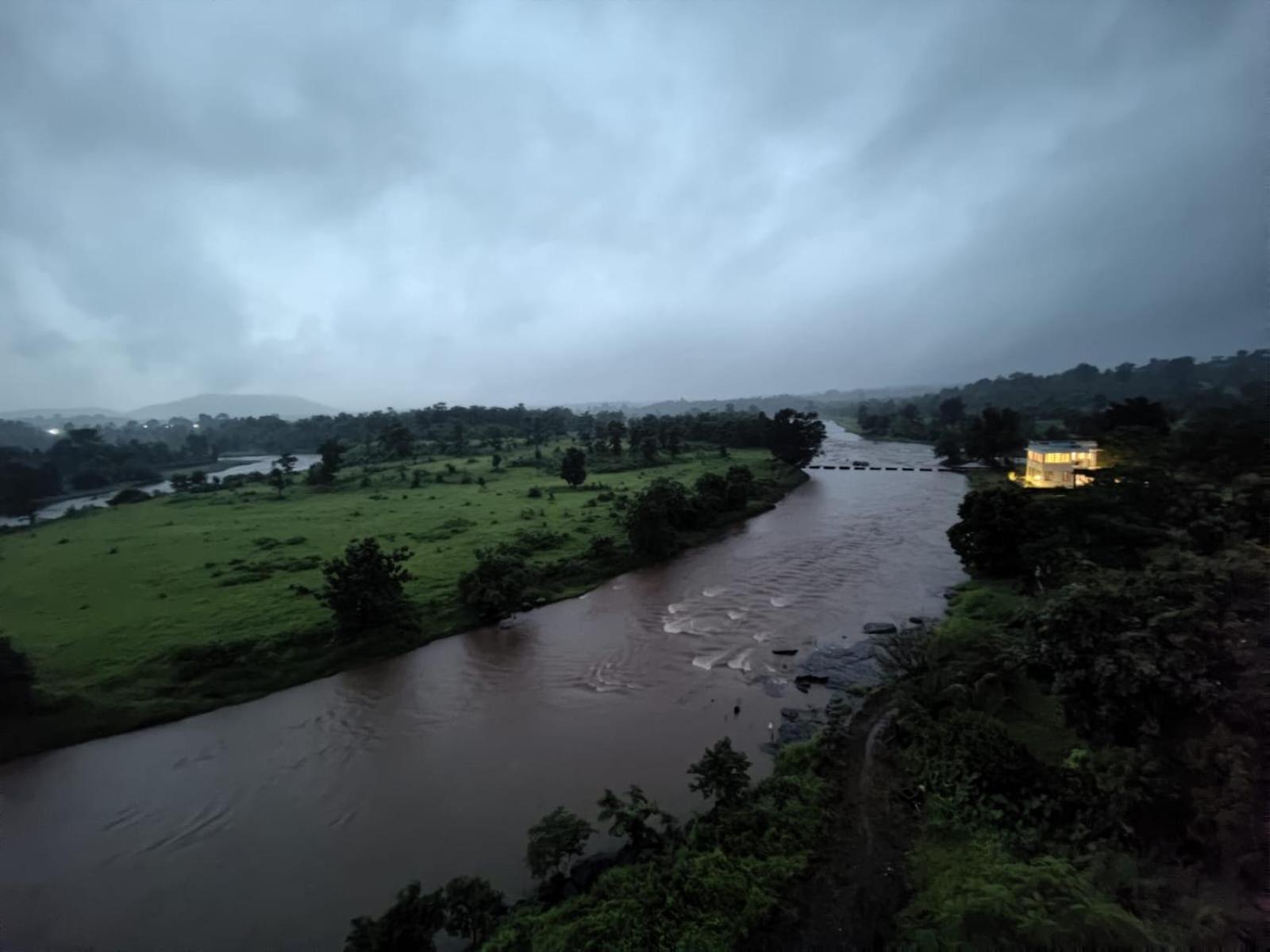 Karjat Villa Exterior photo